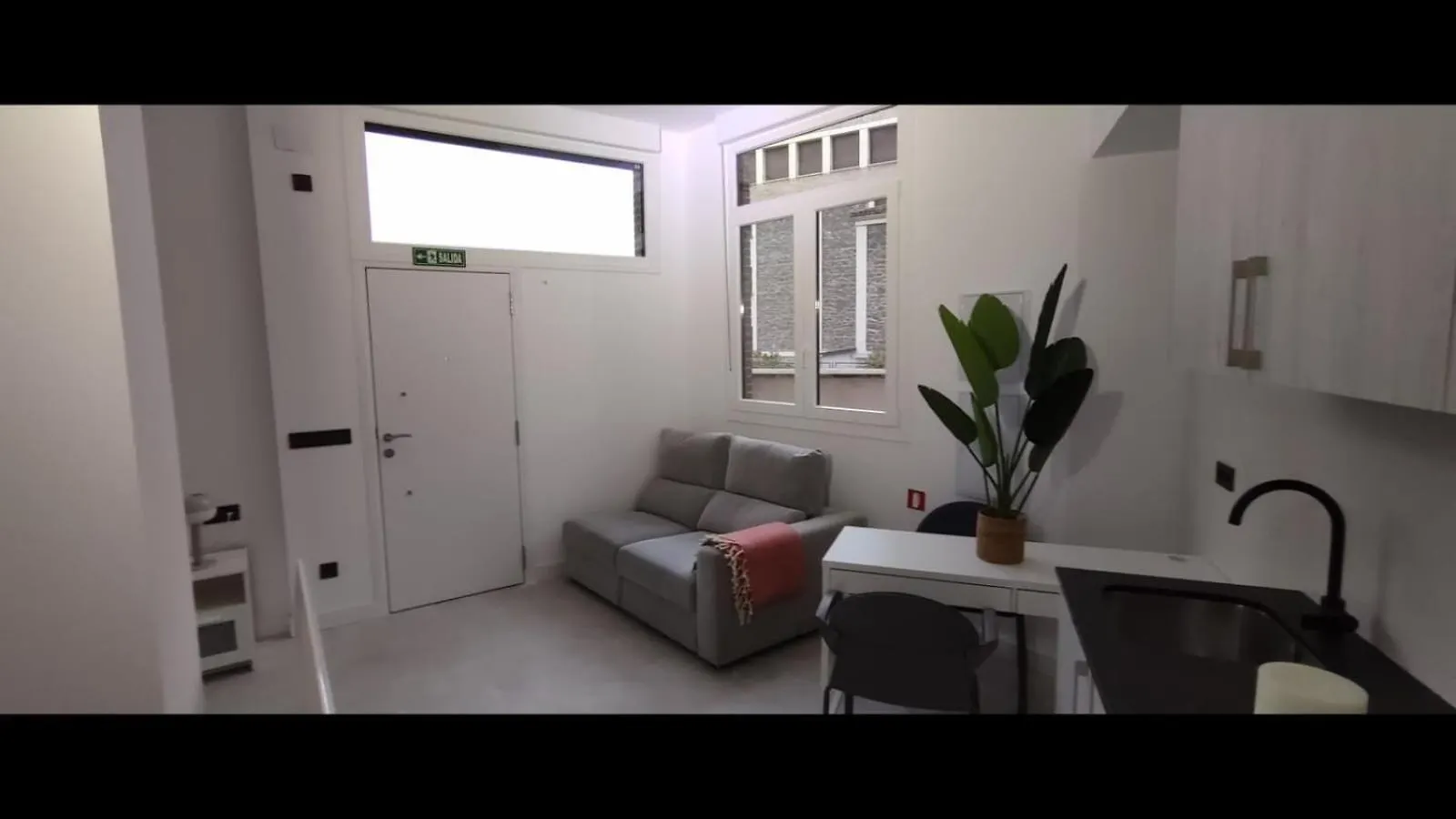 Apartamentos La Colmena By Clabao Pamplona 0*,  Spain