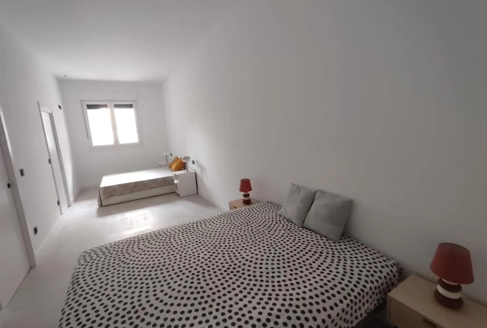 Apartment Apartamentos La Colmena By Clabao Pamplona Spain